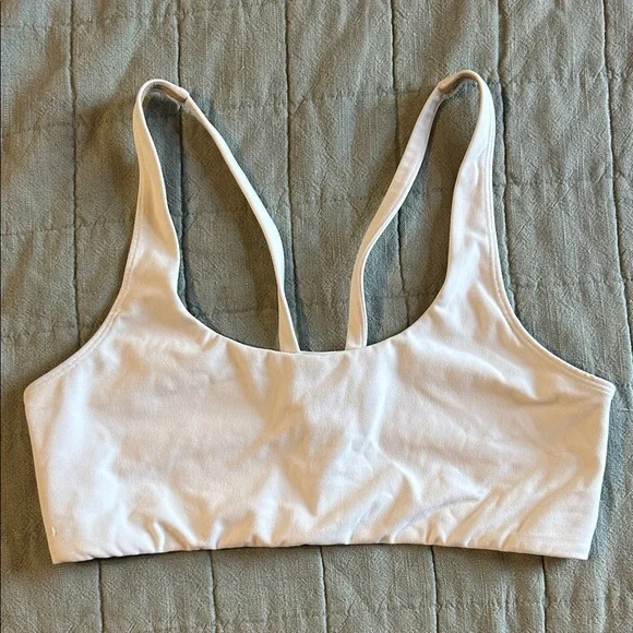 Vuori white Yosemite sports bra - Picture 1 of 4